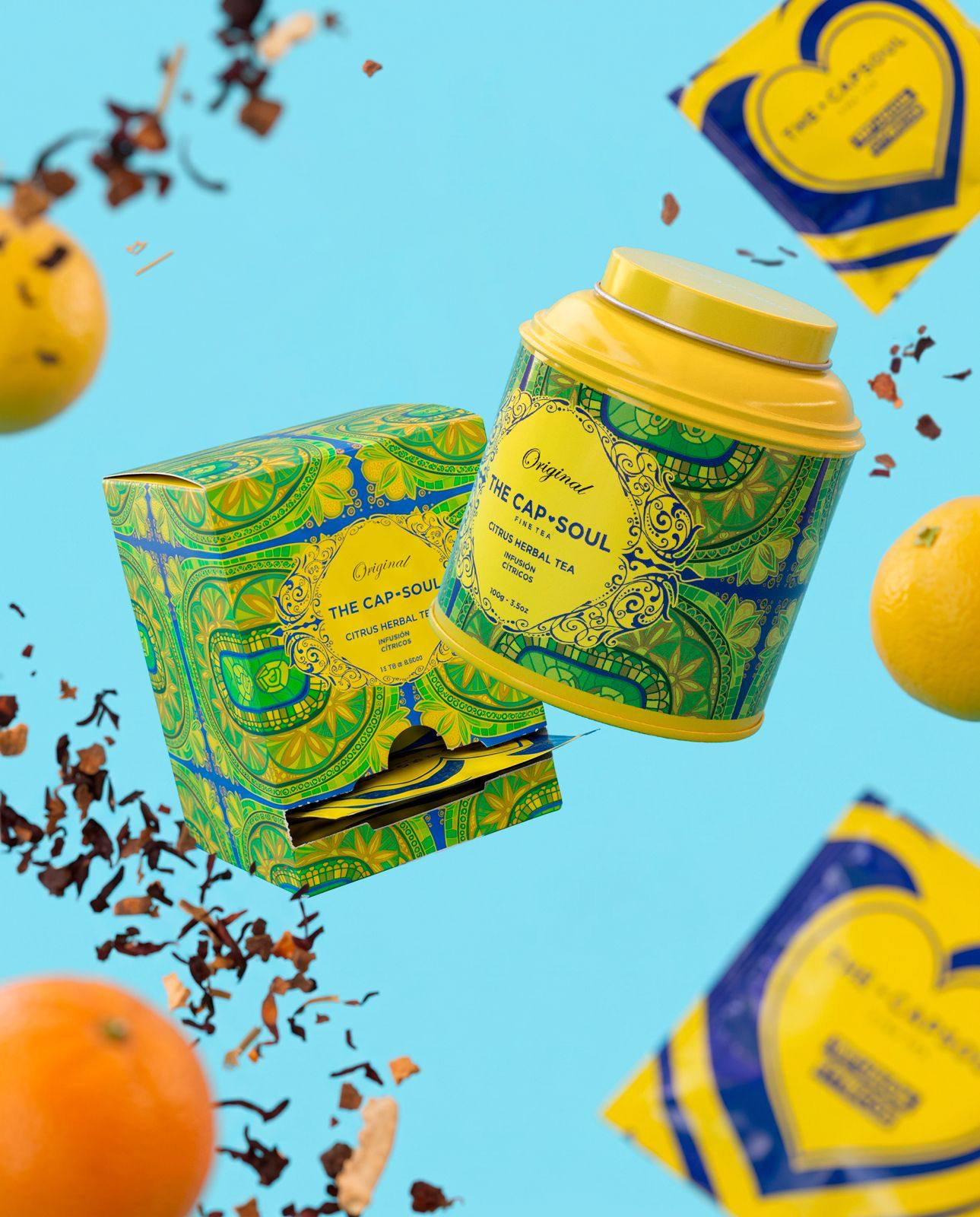 🍊 Mi momento cítrico del día.

Tiene ese equilibrio perfecto entre el hibisco, el escaramujo, la naranja y el lemongrass que deja un sabor fresco, intenso y súper agradable. De esos que te despiertan los sentidos. ✨

Combínala como prefieras según tu momento: a granel en lata para disfrutar tranquilamente en casa o en pirámides individuales cuando busques algo más práctico. 💛

Y en los días más cálidos, pruébala directa con hielo. 🧊

Encuentra las infusiones The Capsoul en Akeita Soul 🛒

.

🍊 My citrus moment of the day.

It has that perfect balance between hibiscus, rosehip, orange, and lemongrass that leaves a fresh, intense, and super pleasant flavor. The kind that gently awakens your senses. ✨

Switch it up according to your routine: loose leaf in a tin for a cozy moment at home, or individual pyramid bags when you need something more practical. 💛

And on warmer days, try it served over ice. 🧊

Find The Capsoul infusions at Akeita Soul 🛒

🛒🛍️ Enlace en la bio

#AkeitaSoul #TheCapsoul #CitrusHerbalTea #InfusionCitricos #HoraDelTe #TeaLovers #MomentosAkeita #Infusiones #EstiloDeVidaSostenible #TiendaOnline